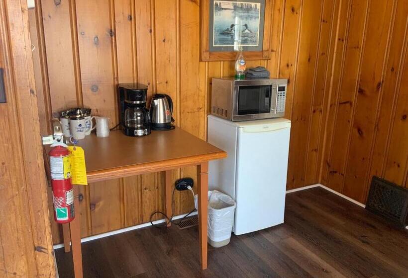 شاليه غرفة نوم واحدة, Tally Ho Inn