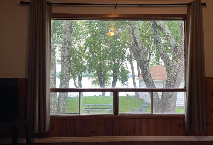 كابينة, Tally Ho Inn