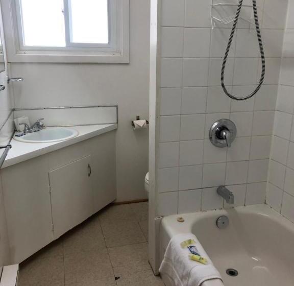 كابينة, Tally Ho Inn