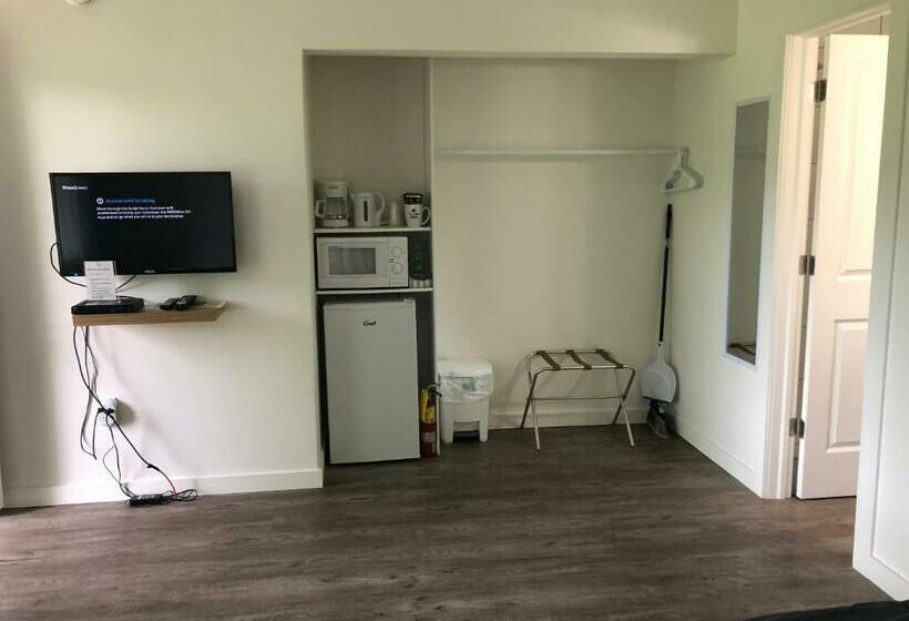 غرفة قياسية, Tally Ho Inn