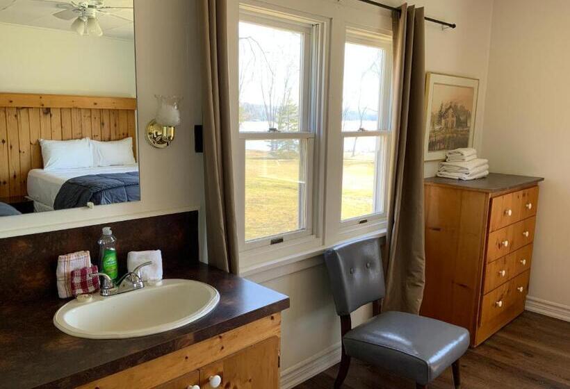 شاليه غرفة نوم واحدة, Tally Ho Inn