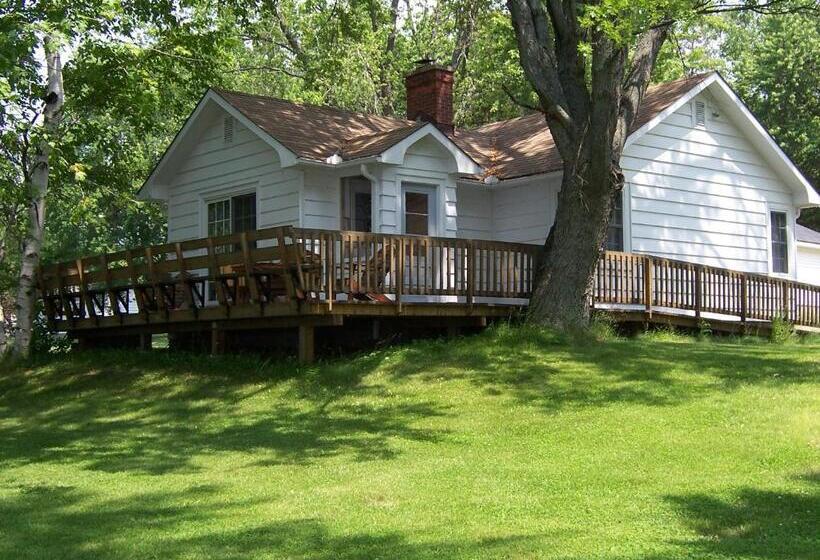 كابينة, Tally Ho Inn