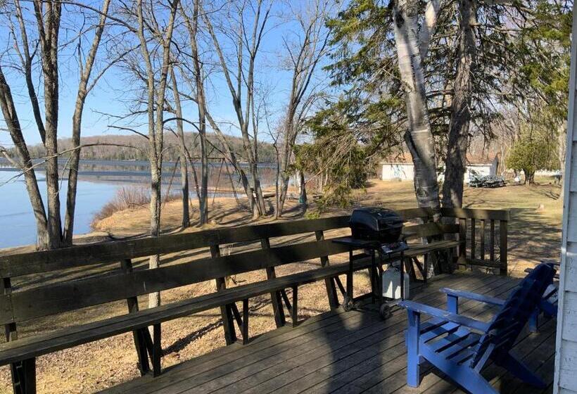 كابينة, Tally Ho Inn