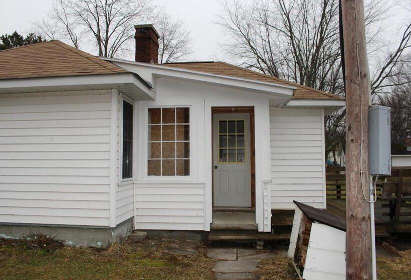 غرفة قياسية, Tally Ho Inn