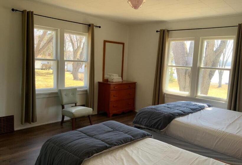 شاليه غرفة نوم واحدة, Tally Ho Inn