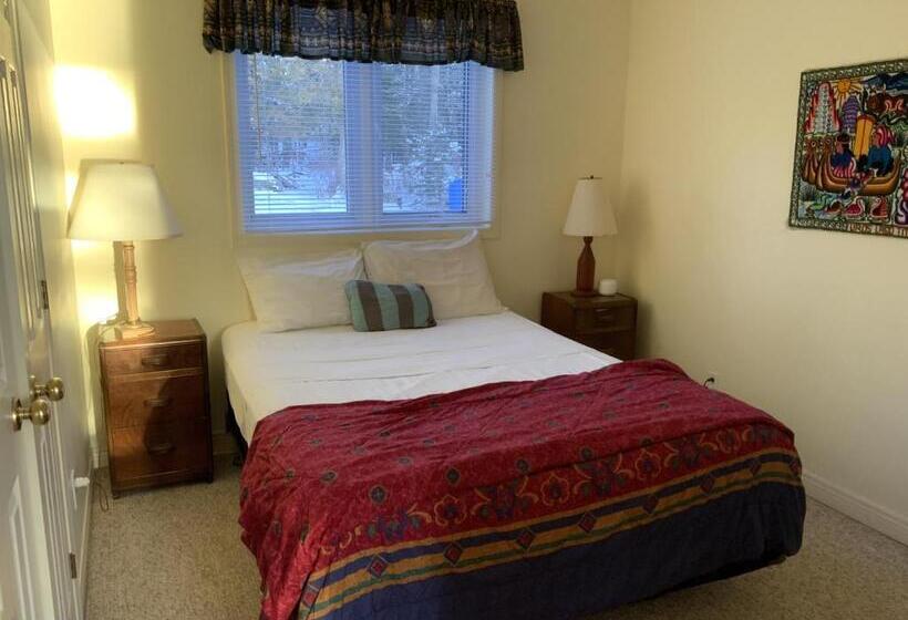 منزل 3 غرف نوم, Tally Ho Inn