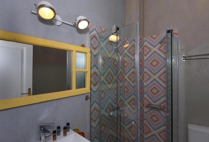 스탠다드 룸, Thejoy