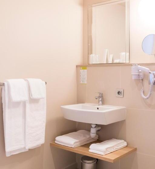 주니어 스위트, L Adresse