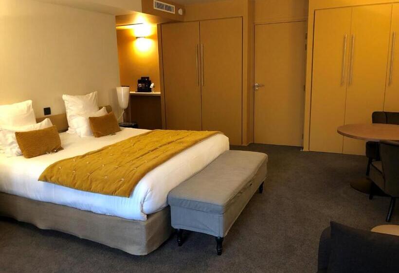 주니어 스위트, L Adresse