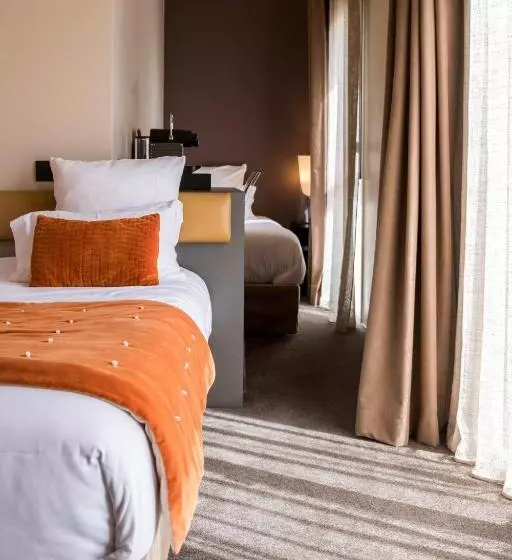 اتاق استاندارد سه نفره, Hôtel L Adresse   Entièrement Rénové