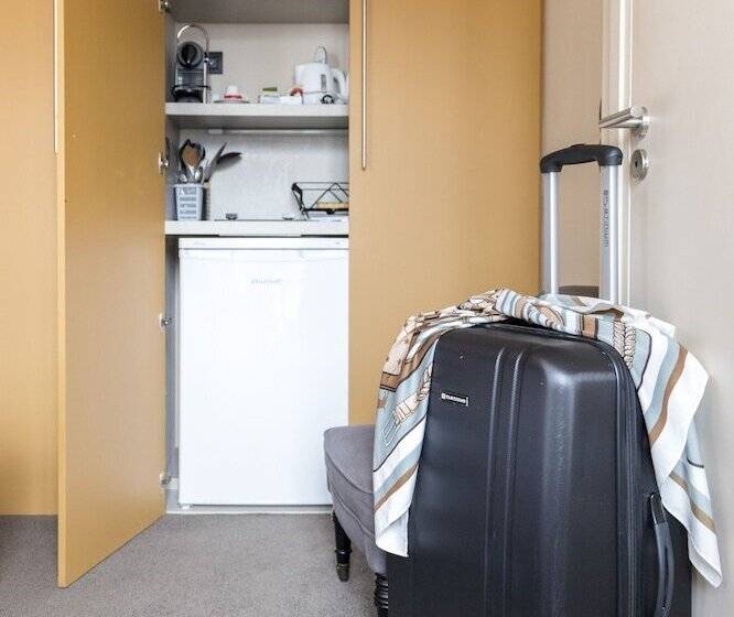 주니어 스위트, L Adresse