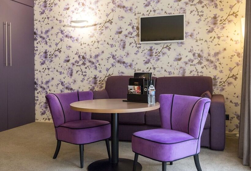 주니어 스위트, L Adresse