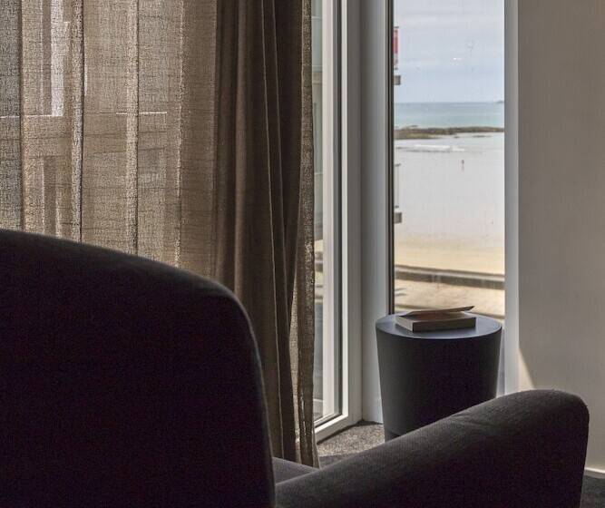 주니어 스위트, L Adresse