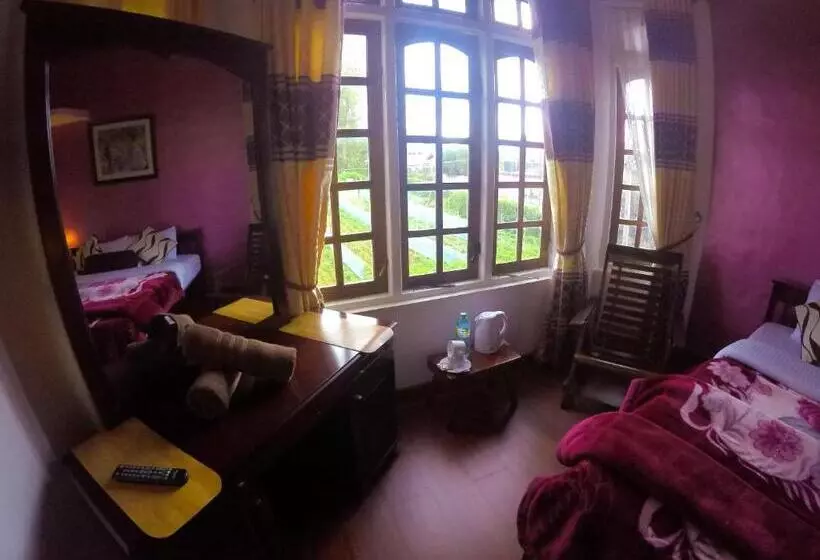 اتاق استاندارد با چشم‌انداز کوهستان, Nuwara Eliya Hills Rest