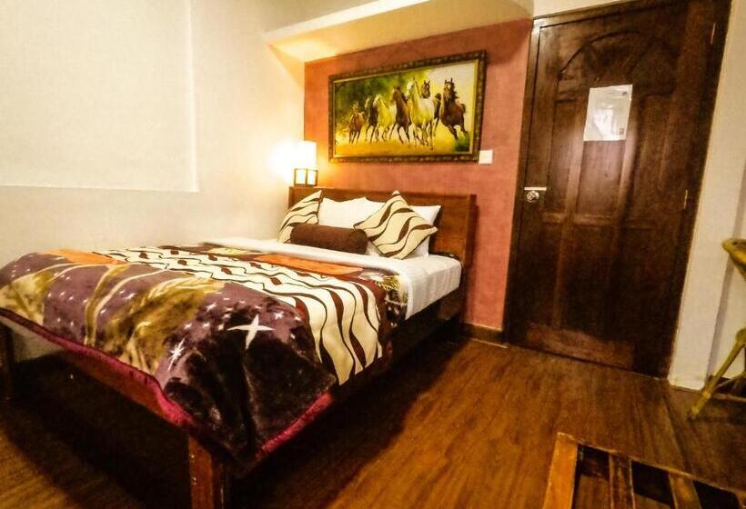 Семейный Номер Вид на Горы, Nuwara Eliya Hills Rest