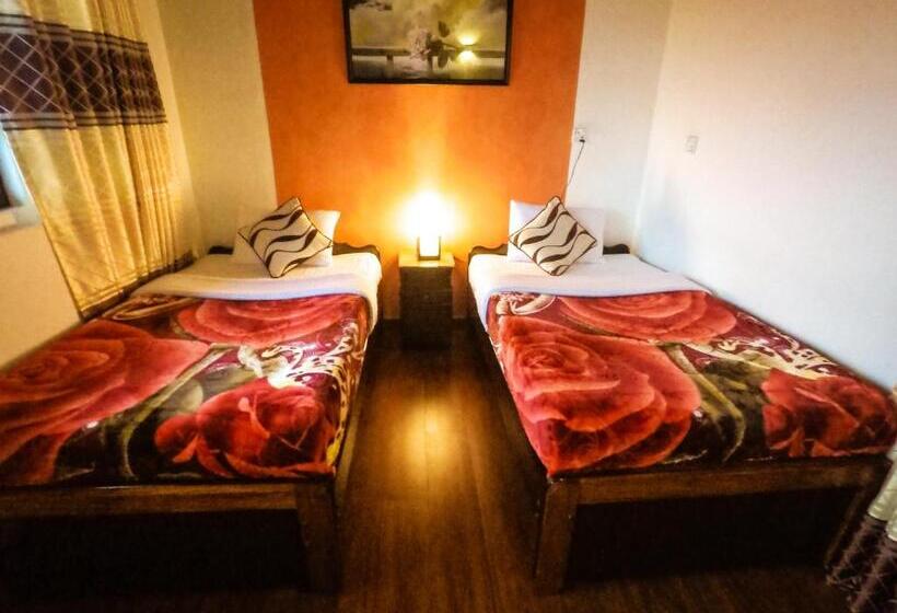 Семейный Номер Вид на Горы, Nuwara Eliya Hills Rest