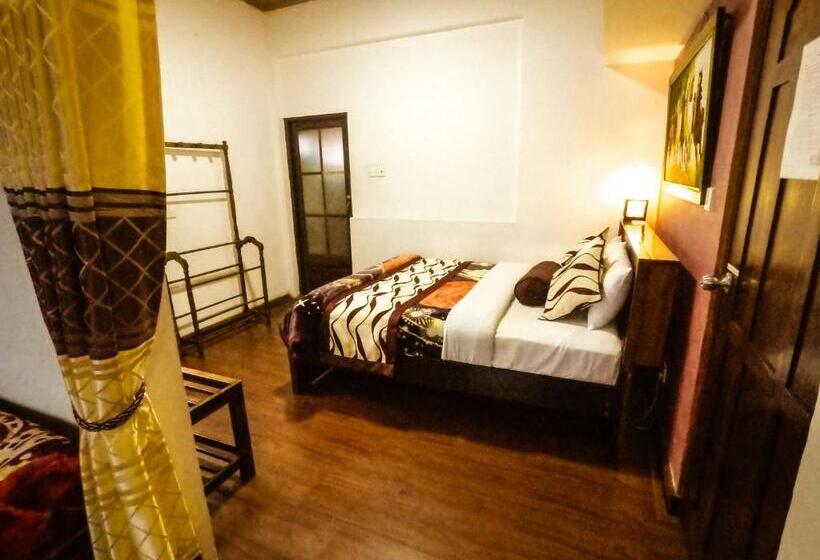 Семейный Номер Вид на Горы, Nuwara Eliya Hills Rest