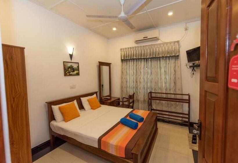 Deluxe Room, Avon Villa