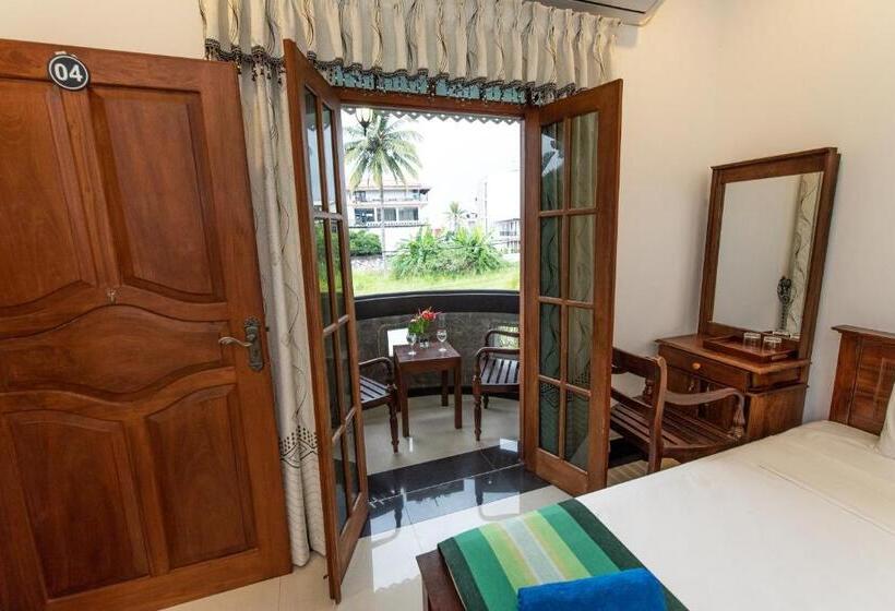 Habitació Triple Deluxe, Avon Villa