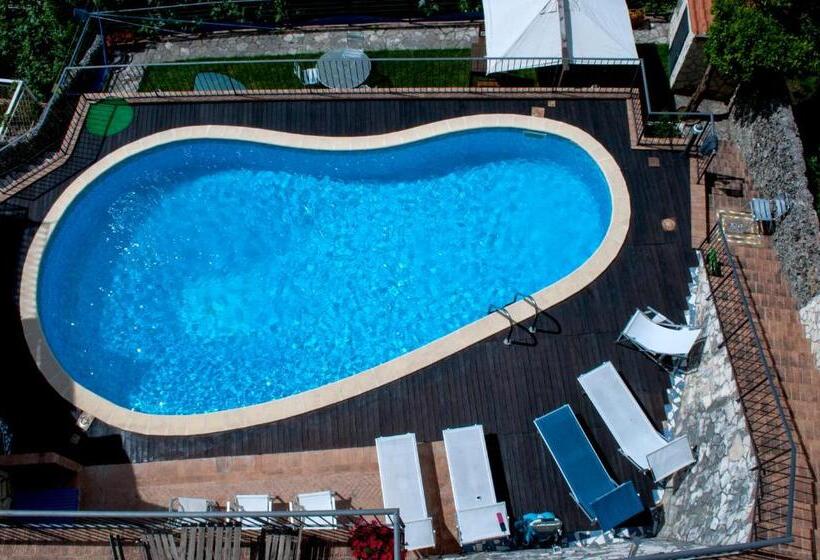 חדר סטנדרט נוף לים עם מרפסת, Residence Zelzar