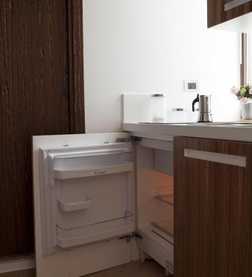 סטודיו סטנדרטי עם נוף לים ומרפסת, Residence Zelzar