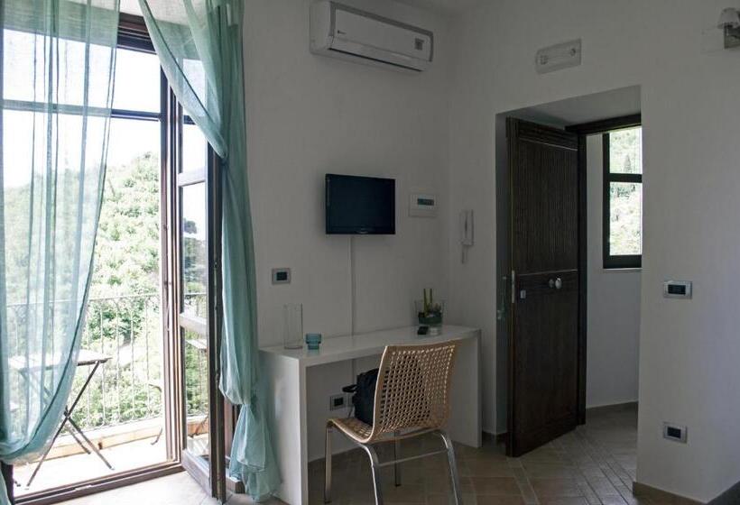 חדר סטנדרט נוף לים עם מרפסת, Residence Zelzar