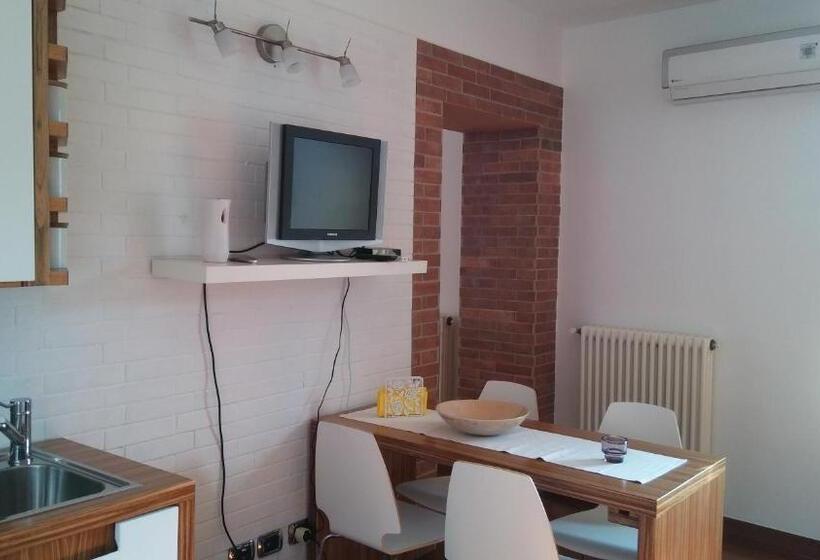 سوییت خانوادگی, Residence Zelzar