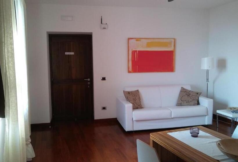 סוויטה משפחתית, Residence Zelzar