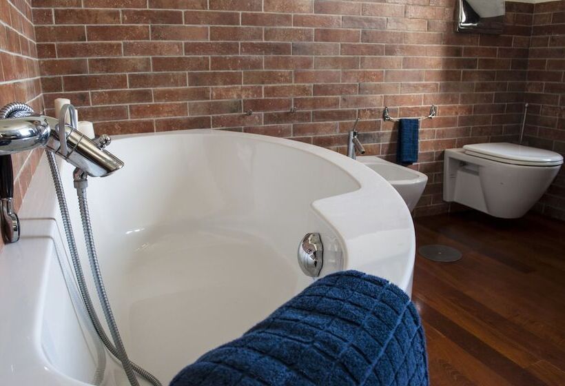 סוויטה משפחתית, Residence Zelzar