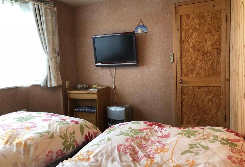 Apartamento 2 Dormitórios, Pension Locomotion