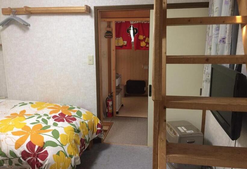 Apartamento 2 Dormitórios, Pension Locomotion