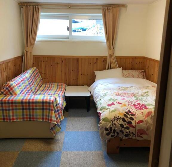 Quarto Estandar Individual, Pension Locomotion