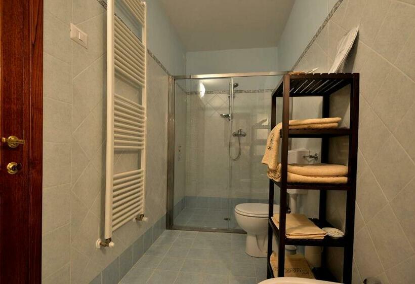 스탠다드 룸, Castellinuzza