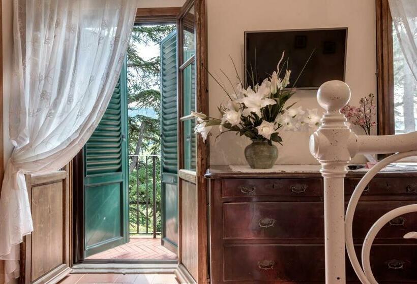 스탠다드 룸, Castellinuzza