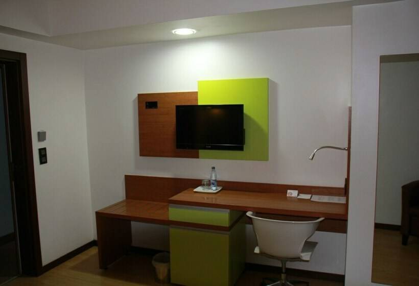 Номер Стандарт, Africa Maputo Business