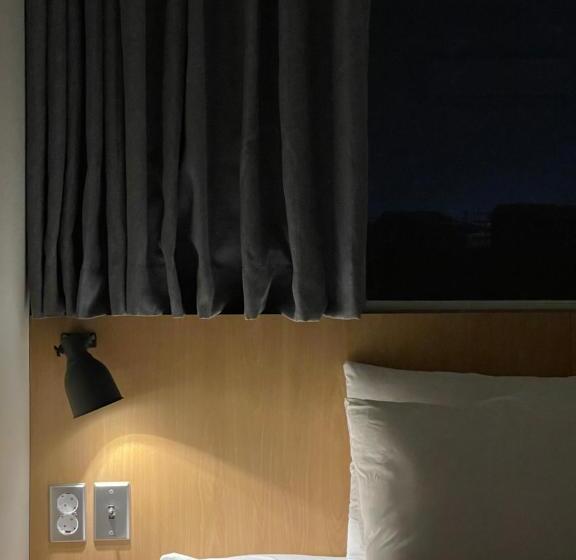 Bahçe Manzaralı Aile Odası, Bedradio Dodubong