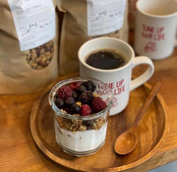 Bahçe Manzaralı Aile Odası, Bedradio Dodubong