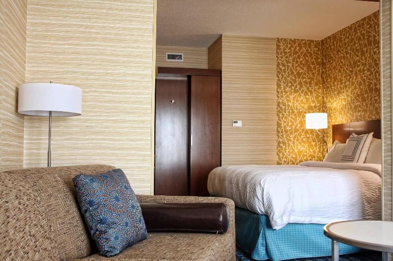 Люкс Кровать Кинг, Fairfield Inn & Suites By Marriott Reading Wyomissing