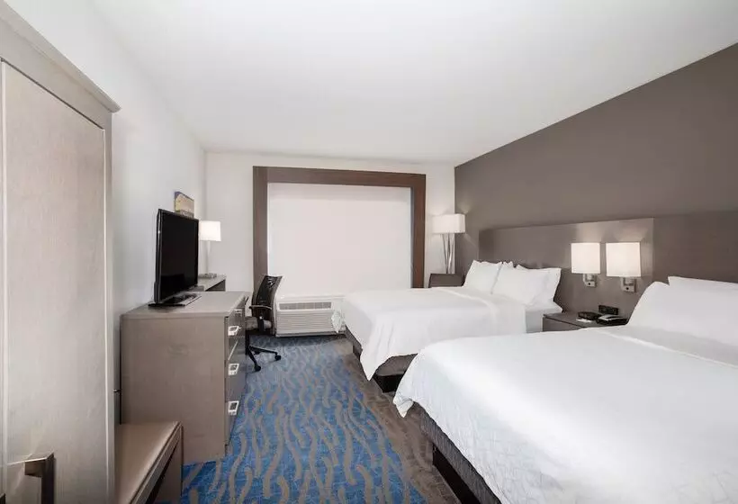 スイート, Holiday Inn Express & Suites Great Bend, An Ihg