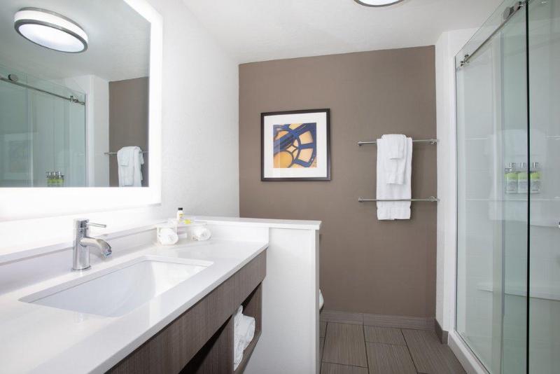 غرفة قياسية لذوى الاحتياجات الخاصة, Holiday Inn Express & Suites Great Bend, An Ihg