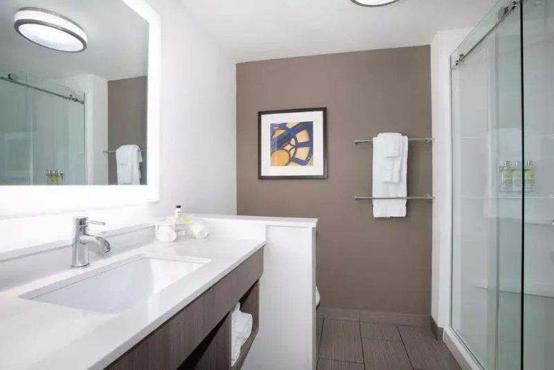 身障者適用スタンダードルーム, Holiday Inn Express & Suites Great Bend, An Ihg