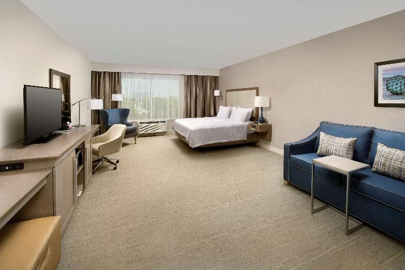 Люкс Адаптированный для Инвалидов, Holiday Inn Express & Suites Great Bend, An Ihg