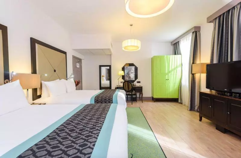 キングサイズベッドのスイートルーム, Holiday Inn Express & Suites Great Bend, An Ihg