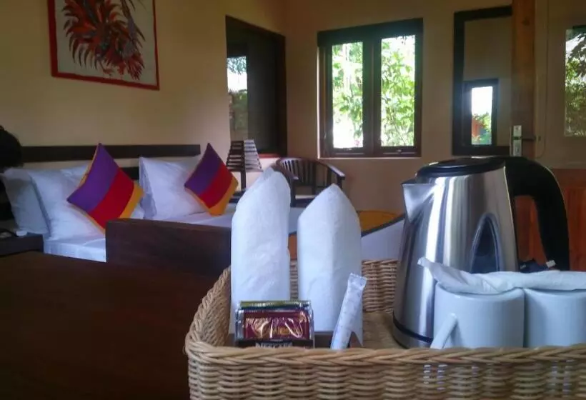 デラックスバンガロー, Kuwera Eco Lodge