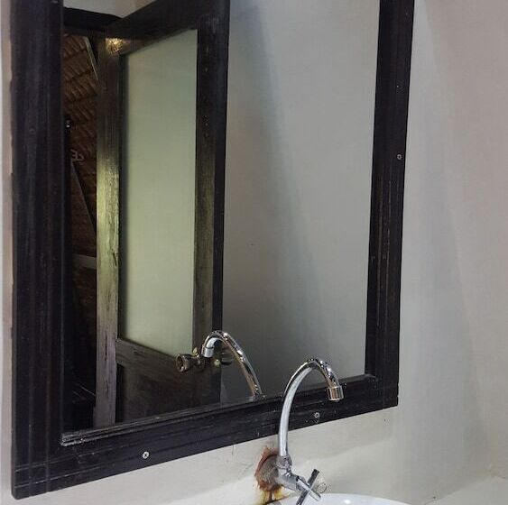 آپارتمان خانواده 1 خوابه, Love And Peace Deep Jungle And River Resort