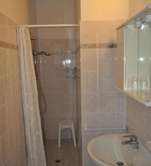 اتاق استاندارد سه نفره, Mimosa