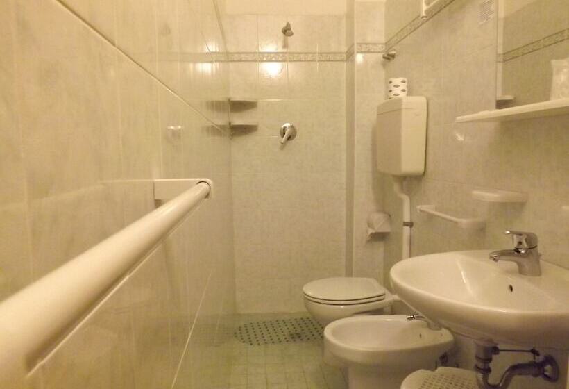 اتاق استاندارد سه نفره, Mimosa