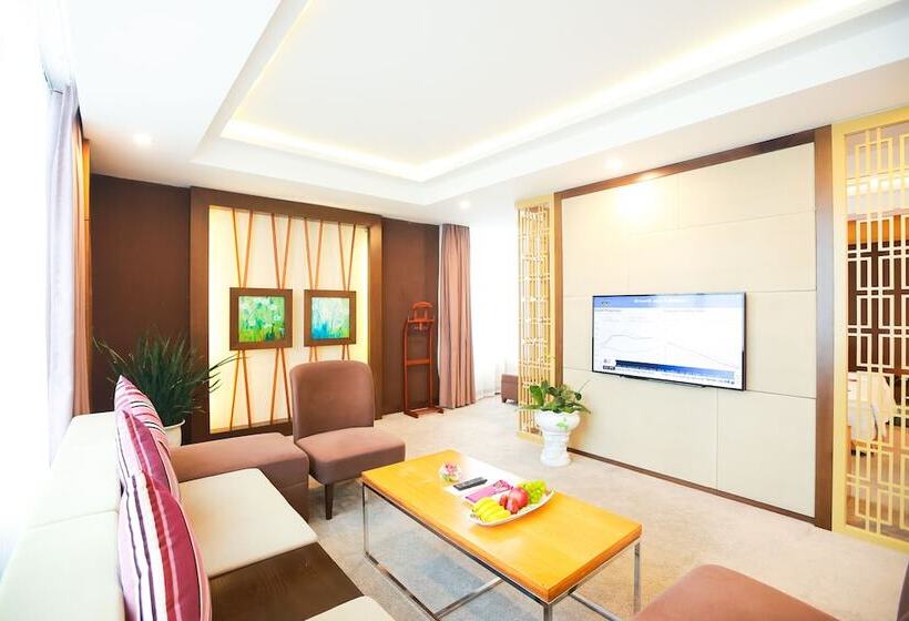 سوییت اجرایی, Muong Thanh Luxury Nhat Le