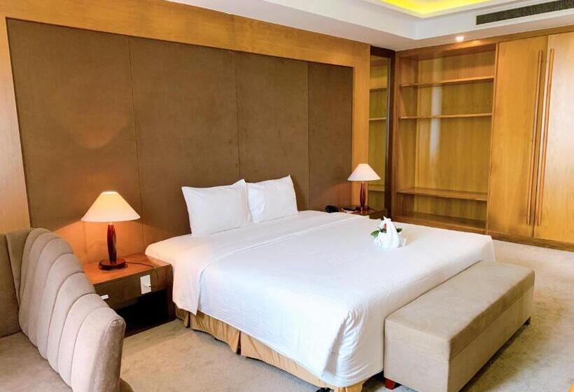 سوییت اجرایی, Muong Thanh Luxury Nhat Le