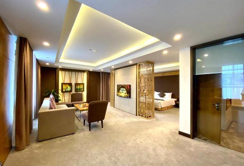 سوییت اجرایی, Muong Thanh Luxury Nhat Le